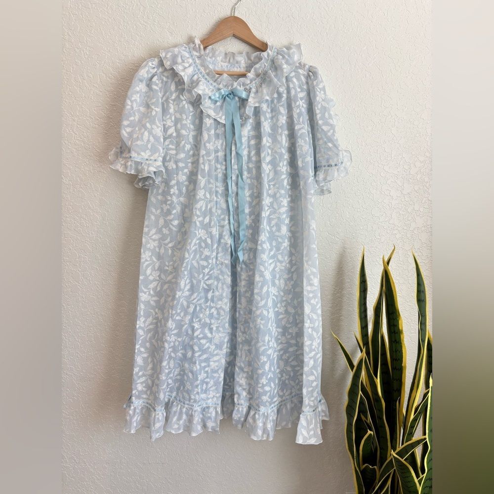 Vintage Cordelia Paris Blue Sheer Nightgown and Robe Feminine Size 44 M/L